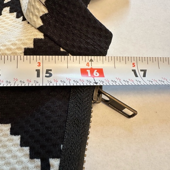 THML Black & White Diamonds Flare Knee Length Dress Cap Sleeve Size Medium - Picture 7 of 10